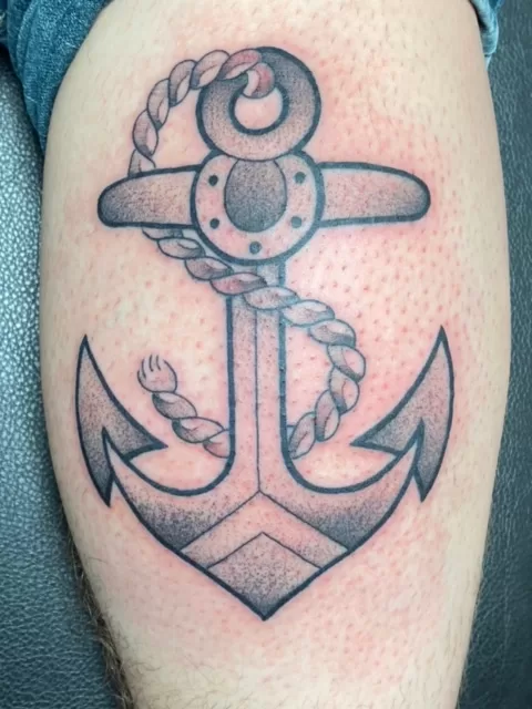 black and grey anchor